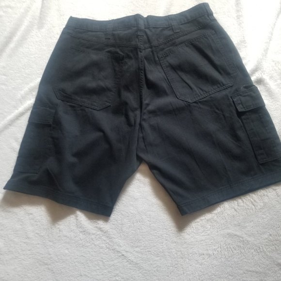 Men's Wrangler Blue Black Cargo Gorpcore Shorts  Size 38 NWT - Picture 4 of 9